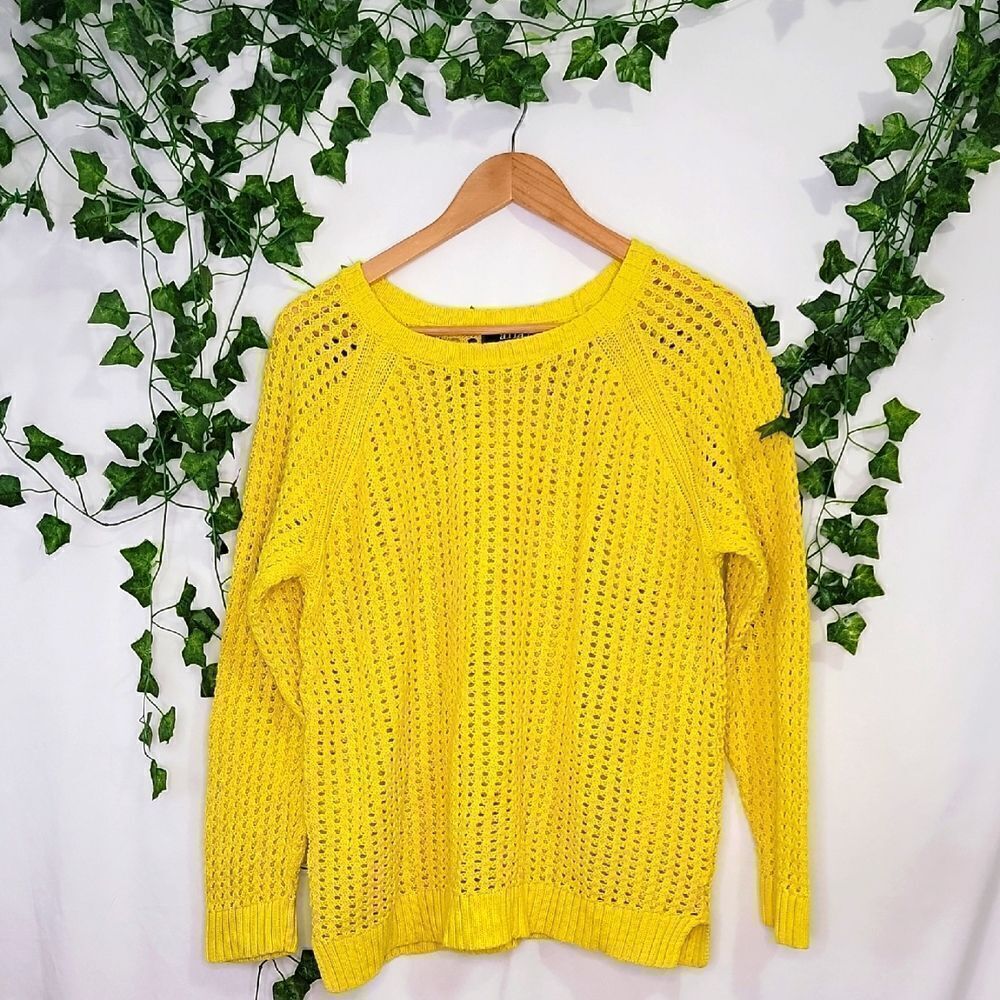 a.n.a. A New Approach. Bright Yellow Knit Sweater. Size 2X.